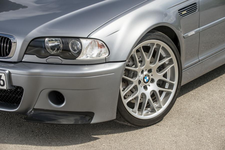 Детали экстерьера BMW M3 CSL Coupe (E46) 2003 года  (WW) (фото 38 из 49)